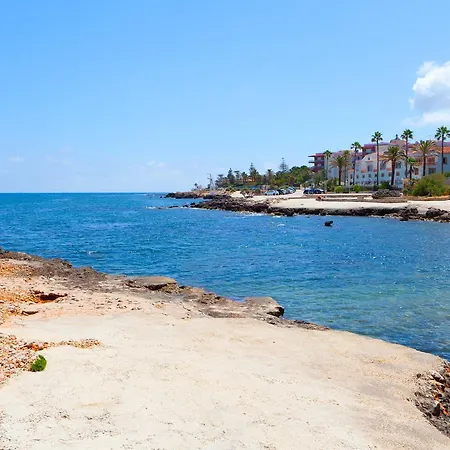 Mr Hotelet De La Racona & Hotel 3*