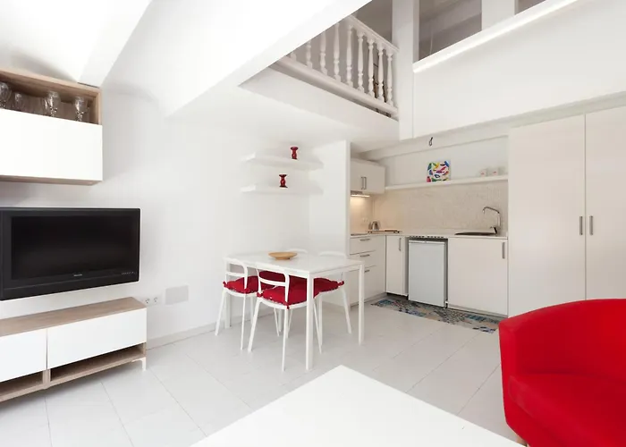 Mr Hotelet De La Racona & Szálloda 3*