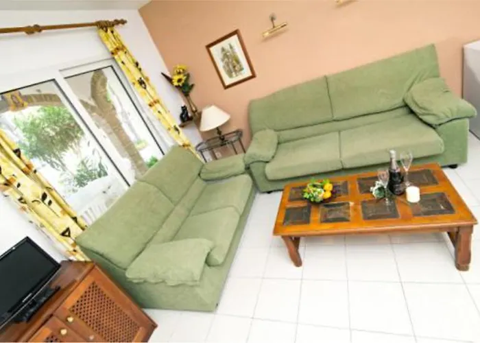 Mr Hotelet De La Racona & Szálloda 3*